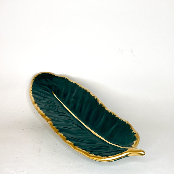 BANDEJA CERAMICA DISEÑO PLUMA VERDE Y DORADO