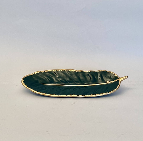 PLATO DISEÑO PLUMA VERDE Y DORADO PEQUEÑO