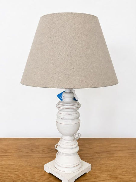 pantalla beige mediana