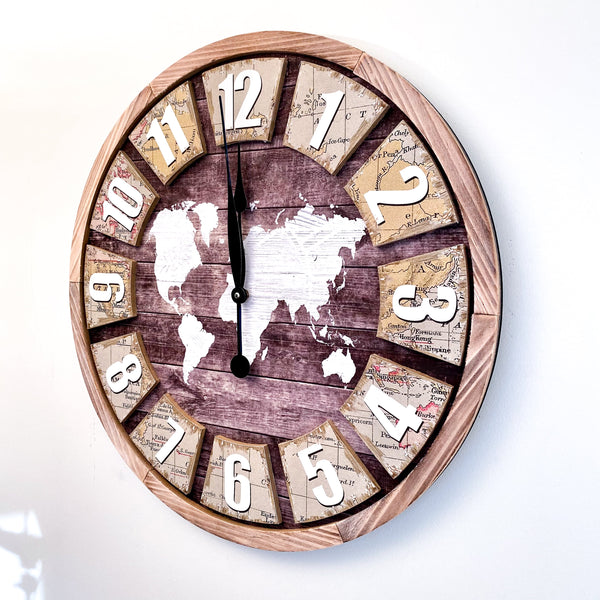 RELOJ DE PARED MADERA MAPA BLANCO, 60 CM DIÁMETRO.