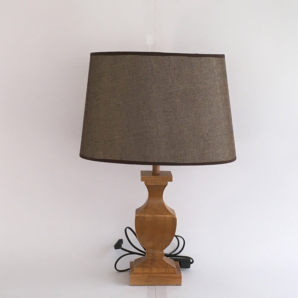 LÁMPARA DE MADERA NATURAL ALTO 62 CMS