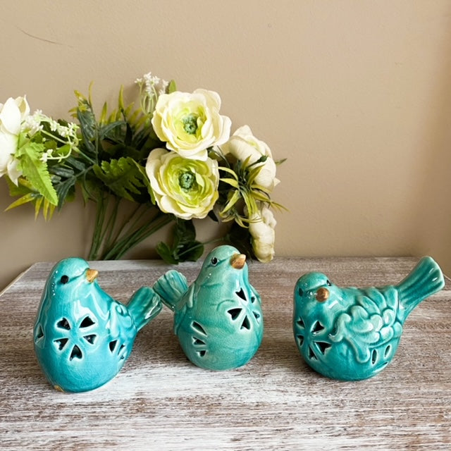 SET DE 3 PÁJAROS TURQUESA DE CERÁMICA CON CALADOS