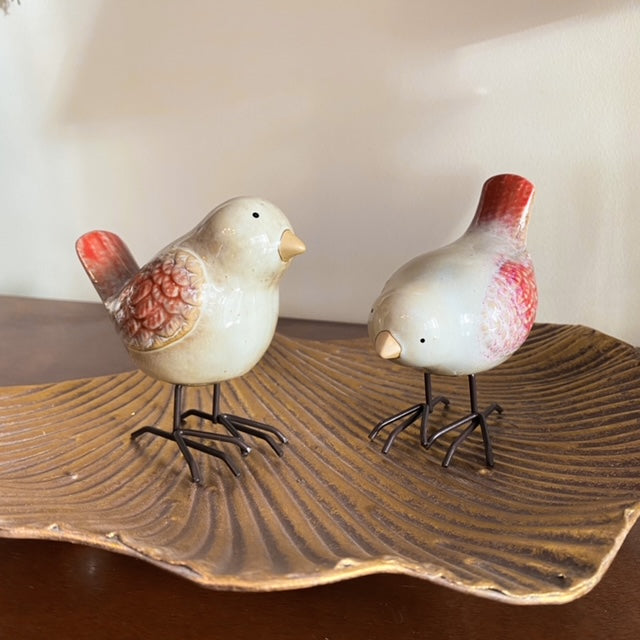 SET DE 2 PAJAROS ROJO Y CREMA DE CERAMICA